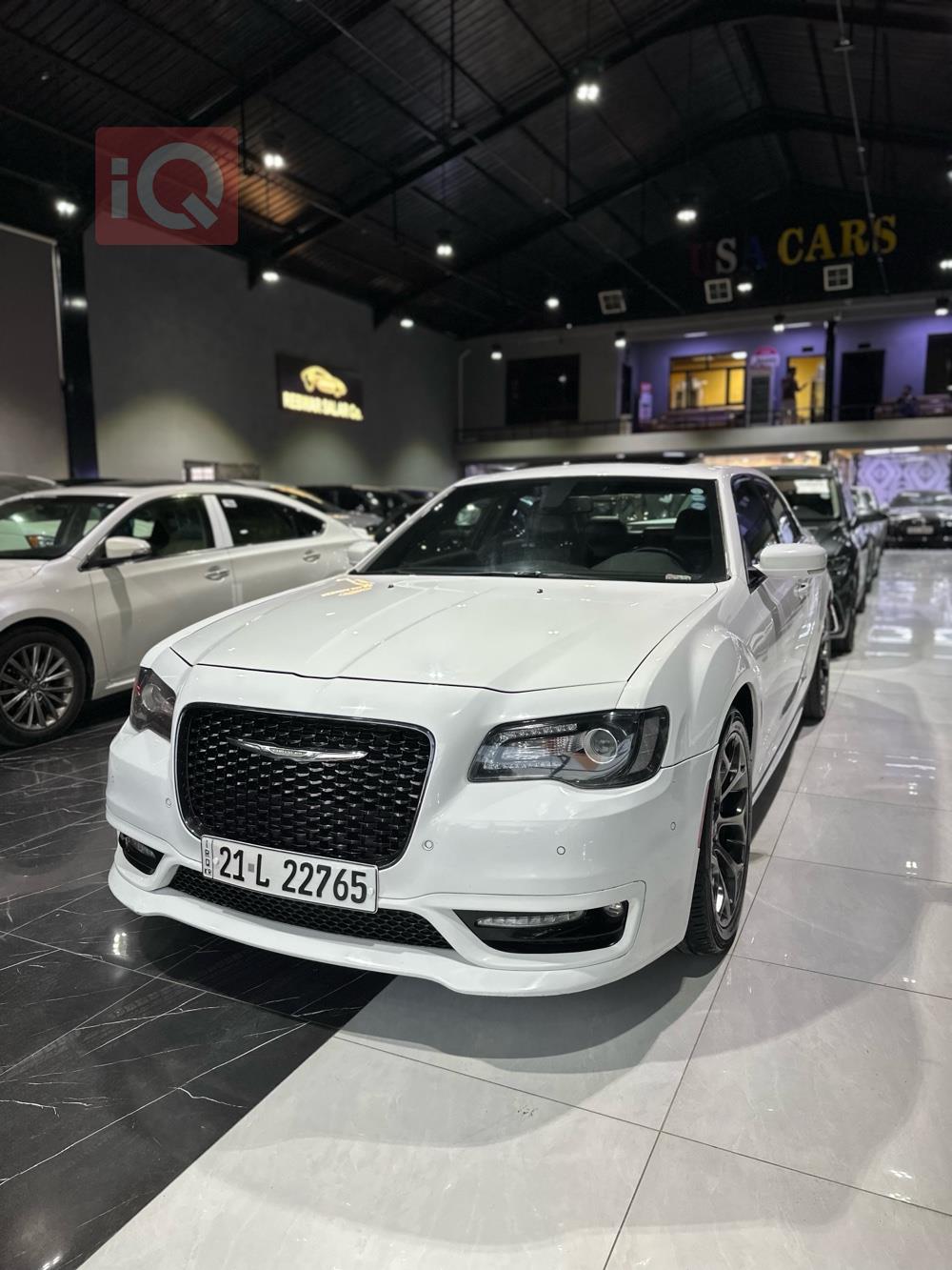 كرايسلر 300